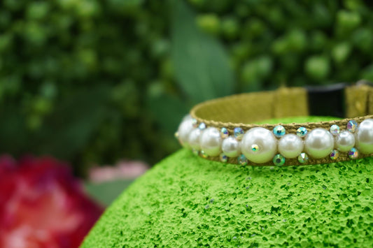Golden Pearl Glam: Handmade Gold Pearl & Rhinestone Cat Collar – Luxury Cat Collar with Pearls and Safe Breakaway